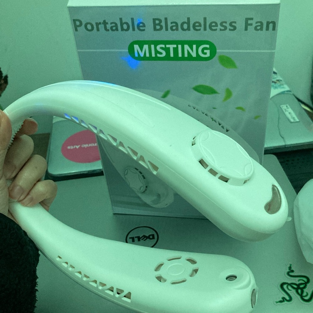 Misting Portable Bladeless Fan - White